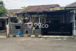Disewakan! Rumah 3 Kamar Tidur &
2 Kamar Mandi di Cimahi, Bandung Disewakan! Rumah 3 Kamar Tidur &
2 Kamar Mandi di Cimahi, Bandung