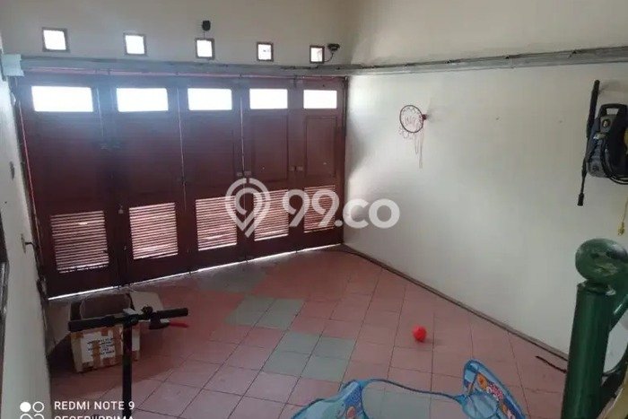 Rumah Modern LT 192m2m² Terawat di Kompleks Perumahan , Bandung Rumah Modern LT 192m2m² Terawat di Kompleks Perumahan , Bandung