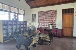Jual Rumah Luas Megah Dengan View Eksklusif di Tubagus Ismail, Bandung Jual Rumah Luas Megah Dengan View Eksklusif di Tubagus Ismail, Bandung
