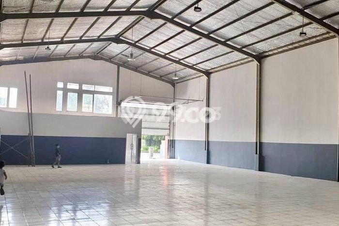 Gudang Bagus Dijual LB 216m2 Lokasi Strategis Bandung Area Cocok untuk Bisnis Gudang Bagus Dijual LB 216m2 Lokasi Strategis Bandung Area Cocok untuk Bisnis