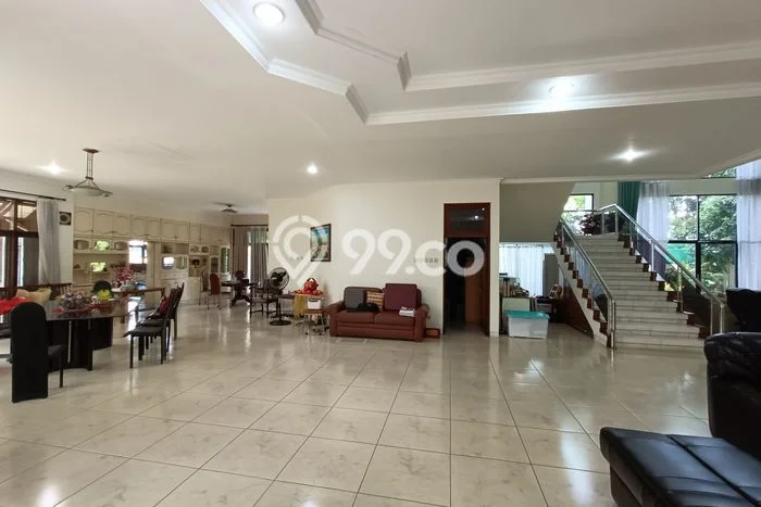 Dijual Rumah Mewah Exclusive di Kebon Jeruk, Jakarta Barat Dijual Rumah Mewah Exclusive di Kebon Jeruk, Jakarta Barat