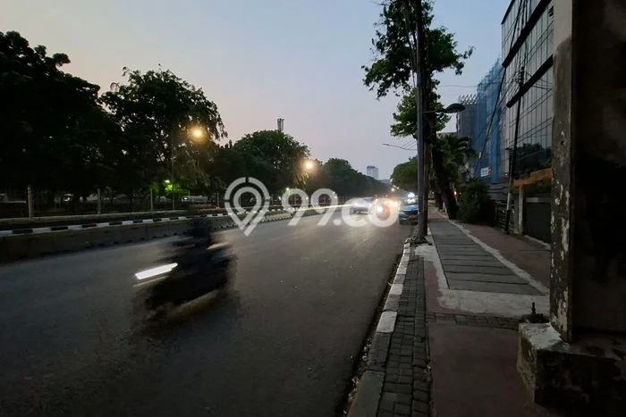 Komersial Usaha Dijual di Sawah Besar Jakarta Pusat LT 2055m2 & LB 2055m2 Komersial Usaha Dijual di Sawah Besar Jakarta Pusat LT 2055m2 & LB 2055m2