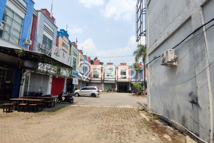 Ruko untuk disewa di Samarinda Seberang punya LT 89m2 & LB 178m2 harga sewa kompetitif Ruko untuk disewa di Samarinda Seberang punya LT 89m2 & LB 178m2 harga sewa kompetitif