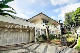 Rumah Elit Modern Siap Huni di Ampera Jakarta Selatan Rumah Elit Modern Siap Huni di Ampera Jakarta Selatan