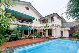 Dijual Rumah Luas Megah Dengan View Eksklusif di Kemang, Jakarta Selatan Dijual Rumah Luas Megah Dengan View Eksklusif di Kemang, Jakarta Selatan