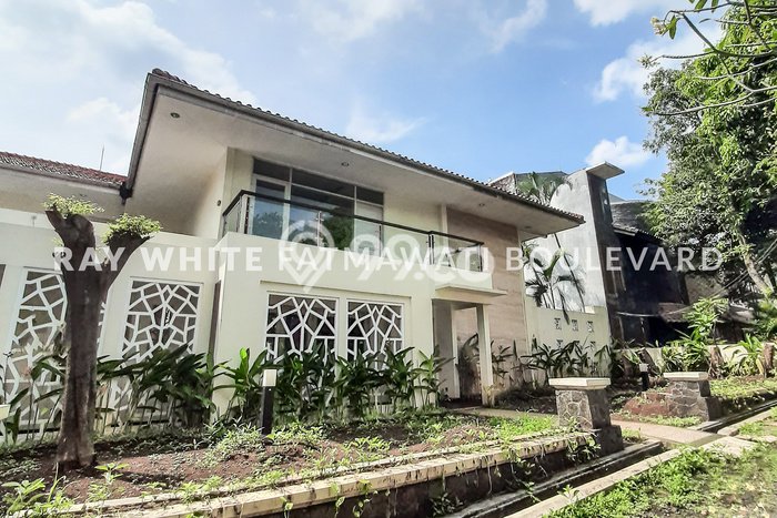 Rumah Elit Modern Siap Huni di Ampera Jakarta Selatan Rumah Elit Modern Siap Huni di Ampera Jakarta Selatan