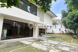 Hunian Minimalis dengan LT 1400m2 & LB 750m2 Dikontrakkan di Kemang Hunian Minimalis dengan LT 1400m2 & LB 750m2 Dikontrakkan di Kemang