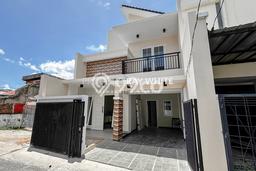 Ready to Use! Luxury House LT 100m2 Desain Elegan di Cipete Ready to Use! Luxury House LT 100m2 Desain Elegan di Cipete