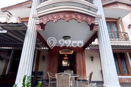 Rumah Elit LB 800m2 Siap Pakai Desain Elegan di Jati Padang, Jakarta Selatan Rumah Elit LB 800m2 Siap Pakai Desain Elegan di Jati Padang, Jakarta Selatan