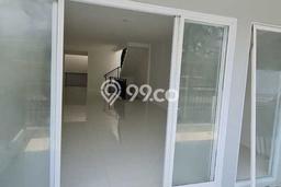 SEWA TERBAIK! Ruko di Sunter, Luas 180m2m², Area Berkembang, Siap Untuk Digunakan SEWA TERBAIK! Ruko di Sunter, Luas 180m2m², Area Berkembang, Siap Untuk Digunakan