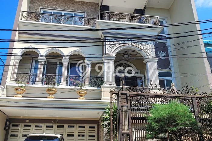 Hunian Mewah LB 1000m2 Siap Pakai Desain Elegan di Sunter, Jakarta Utara Hunian Mewah LB 1000m2 Siap Pakai Desain Elegan di Sunter, Jakarta Utara