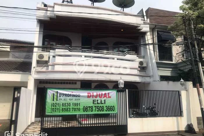 Rumah Eksklusif Siap Huni LT 200m2 di Kembangan, Jakarta Barat Rumah Eksklusif Siap Huni LT 200m2 di Kembangan, Jakarta Barat