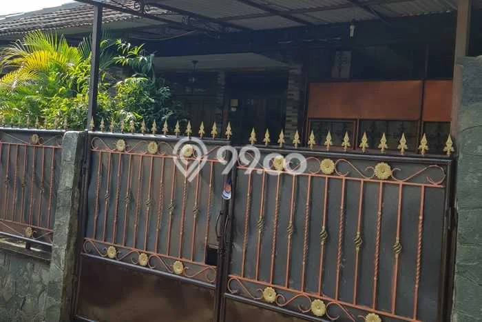 Rumah Modern Minimalis 5 Kamar Siap Huni di Pamulang Rumah Modern Minimalis 5 Kamar Siap Huni di Pamulang