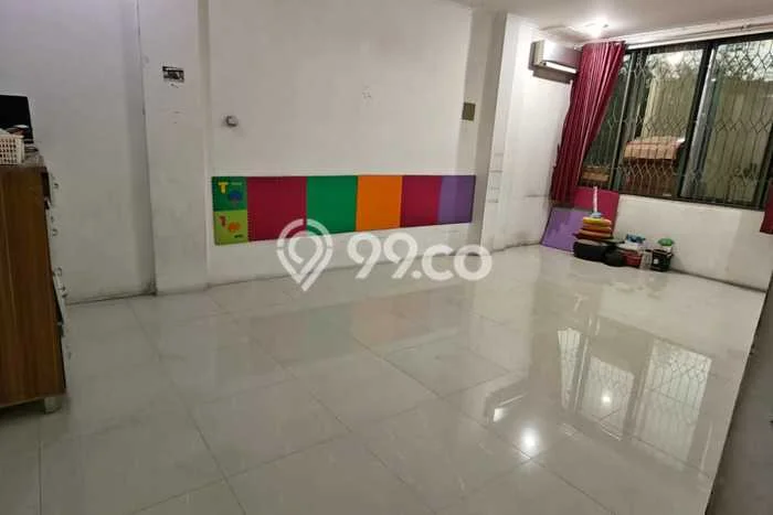 Ruko Dijual di Jakarta Pusat LT 124m2 & LB 562m2 Lokasi Terbaik! Ruko Dijual di Jakarta Pusat LT 124m2 & LB 562m2 Lokasi Terbaik!