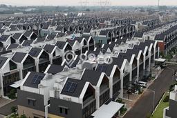 Jual Rumah Mewah Megah Dengan View Cantik di Gading Serpong, Tangerang Jual Rumah Mewah Megah Dengan View Cantik di Gading Serpong, Tangerang