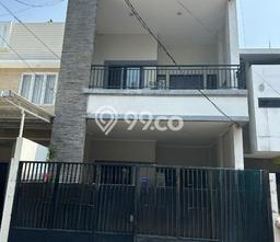 Rumah Luxury Modern Tanpa Renovasi di Sunter Jakarta Utara Rumah Luxury Modern Tanpa Renovasi di Sunter Jakarta Utara
