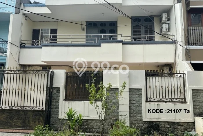 HARGA SPESIAL! Rumah kawasan Sunter, Dekat Pusat Kota, 7 KT, Luas 162m2m² LB 234m2m² HARGA SPESIAL! Rumah kawasan Sunter, Dekat Pusat Kota, 7 KT, Luas 162m2m² LB 234m2m²