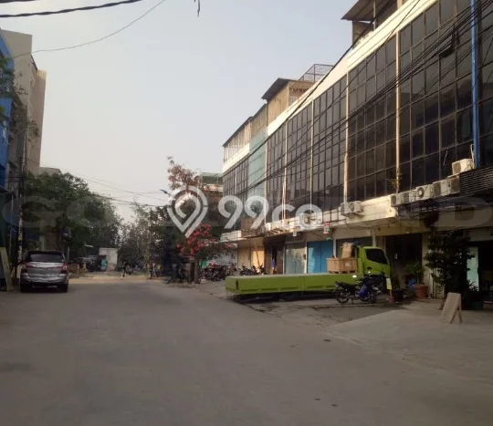 Ruko Disewa di Jakarta Utara dengan LB 135m2 Area Komersial Ramai Ruko Disewa di Jakarta Utara dengan LB 135m2 Area Komersial Ramai
