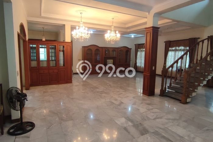 Dijual Rumah Premium dengan Fasilitas Sekitar Lengkap di Pulo Gadung, Jakarta Timur Dijual Rumah Premium dengan Fasilitas Sekitar Lengkap di Pulo Gadung, Jakarta Timur