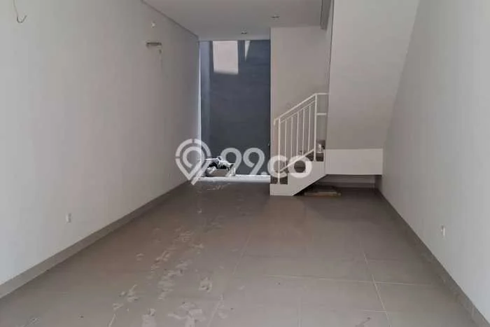 Dijual! Ruko di Kayu Putih Jakarta Timur LT 63m2 / LB 45m2 Kawasan Strategis Dijual! Ruko di Kayu Putih Jakarta Timur LT 63m2 / LB 45m2 Kawasan Strategis
