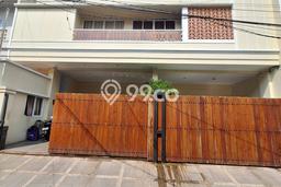 Rumah Siap Huni lokasi Cempaka Putih, Jakarta Pusat, Luas 200m² LB 300m² Rumah Siap Huni lokasi Cempaka Putih, Jakarta Pusat, Luas 200m² LB 300m²