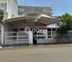 For Sale! Premium House LT 240m2 Desain Modern di Pegangsaan For Sale! Premium House LT 240m2 Desain Modern di Pegangsaan