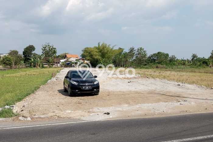 Lahan Kosong Dijual di Gamping, Sleman, Luas 290m2 Area Strategis Lahan Kosong Dijual di Gamping, Sleman, Luas 290m2 Area Strategis
