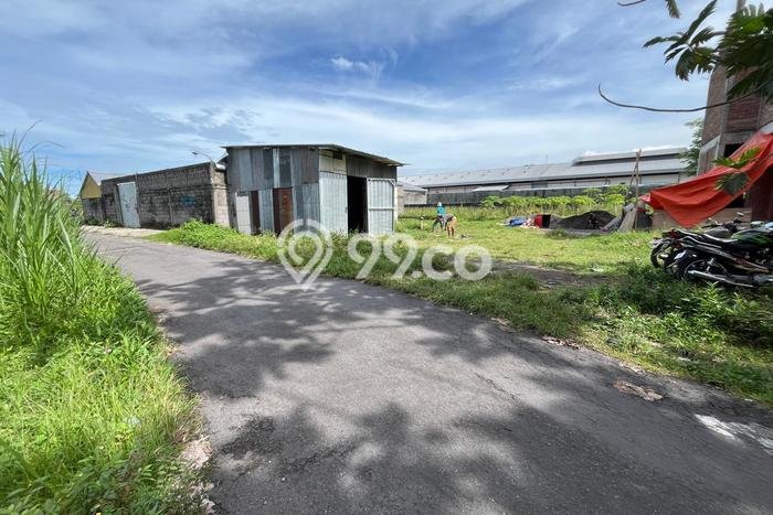 Dijual Tanah di Ngaglik Sleman Luas 170m2 SHM Dijual Tanah di Ngaglik Sleman Luas 170m2 SHM