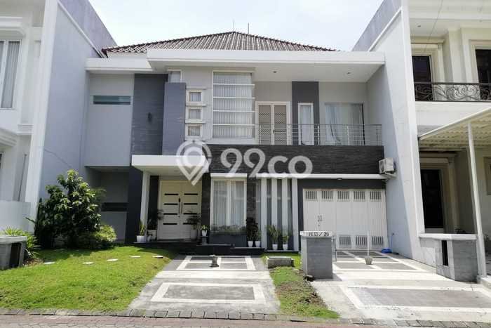 Rumah Asri area Pakuwon, 3 KM, Lingkungan Strategis, LT 250m2m² Bangunan 350m2m² Rumah Asri area Pakuwon, 3 KM, Lingkungan Strategis, LT 250m2m² Bangunan 350m2m²