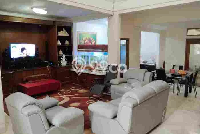 Rumah Luxury Modern Siap Huni di Pakuwon Indah Surabaya Rumah Luxury Modern Siap Huni di Pakuwon Indah Surabaya
