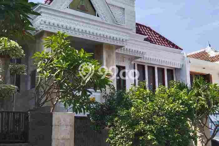 Rumah Luxury Modern Siap Huni di Pakuwon Indah Surabaya Rumah Luxury Modern Siap Huni di Pakuwon Indah Surabaya