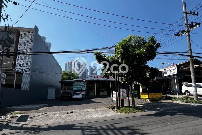 Unit Komersial Dijual di Sambikerep Surabaya Luas Tanah 1162m2, Luas Bangunan 300m2 Unit Komersial Dijual di Sambikerep Surabaya Luas Tanah 1162m2, Luas Bangunan 300m2