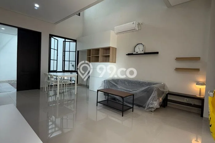 Disewakan Cepat Rumah Kondisi Bagus di Kawasan Wiyung, Surabaya Disewakan Cepat Rumah Kondisi Bagus di Kawasan Wiyung, Surabaya