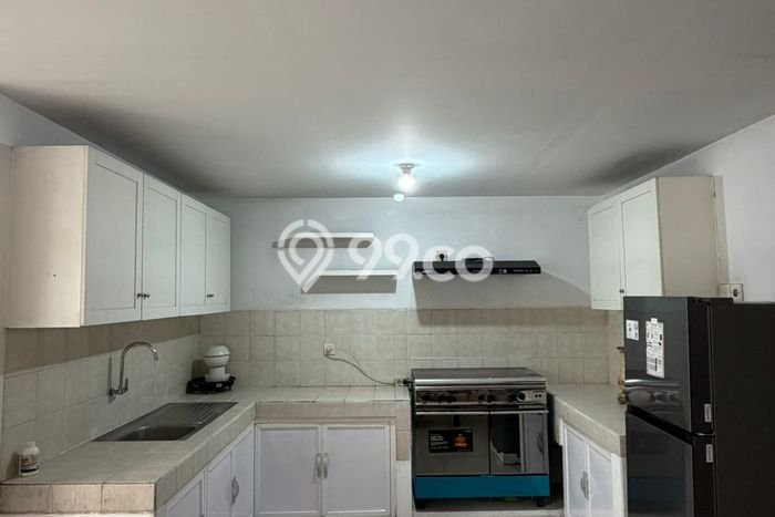 Rumah sewa siap pakai 3 Kamar Tidur di Graha, Surabaya Rumah sewa siap pakai 3 Kamar Tidur di Graha, Surabaya