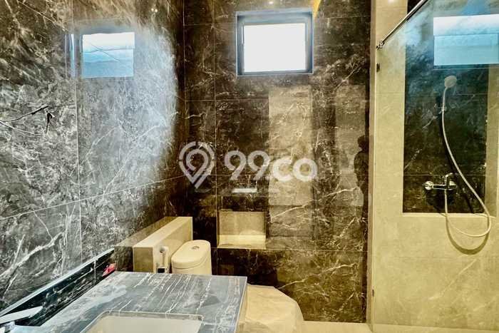 Rumah Elit Modern Siap Huni di Citraland Surabaya Rumah Elit Modern Siap Huni di Citraland Surabaya