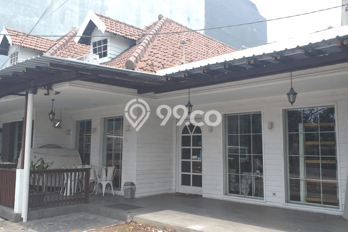 Unit Komersial Dijual di Gubeng Surabaya Luas Tanah 399m2, Luas Bangunan 350m2 Unit Komersial Dijual di Gubeng Surabaya Luas Tanah 399m2, Luas Bangunan 350m2