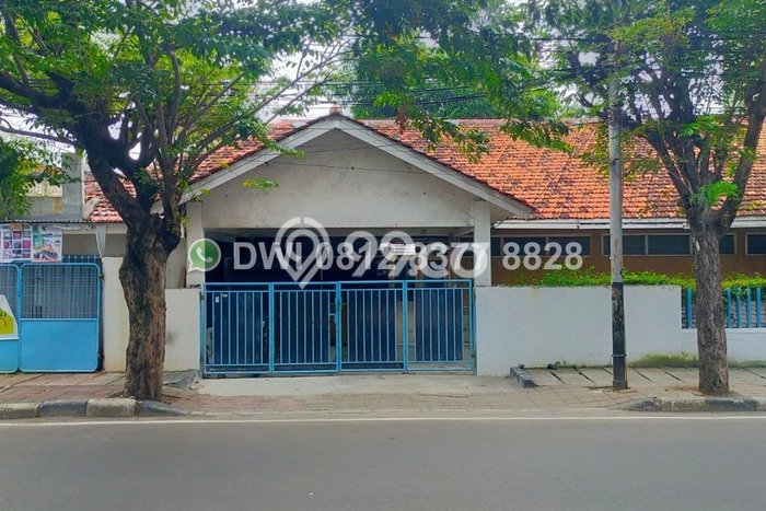 Disewakan Rumah Strategis Harga Terjangkau di Jakarta Barat Disewakan Rumah Strategis Harga Terjangkau di Jakarta Barat