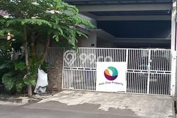 Rumah Elit Modern Tanpa Renovasi di Duta Harapan Bekasi Rumah Elit Modern Tanpa Renovasi di Duta Harapan Bekasi