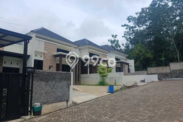 Jual Rumah Murah Meriah Gunung Pati Punya 2 Kamar & LT 120m2 Jual Rumah Murah Meriah Gunung Pati Punya 2 Kamar & LT 120m2