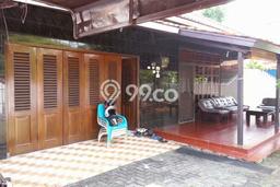 Ready to Use! Premium House LT 540m2 Desain Modern di Kampung Rambutan Ready to Use! Premium House LT 540m2 Desain Modern di Kampung Rambutan
