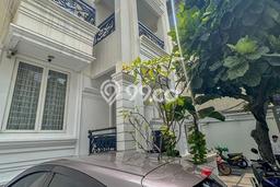 Rumah Luxury Modern Tanpa Renovasi di Wahid Hasyim Jakarta Pusat Rumah Luxury Modern Tanpa Renovasi di Wahid Hasyim Jakarta Pusat