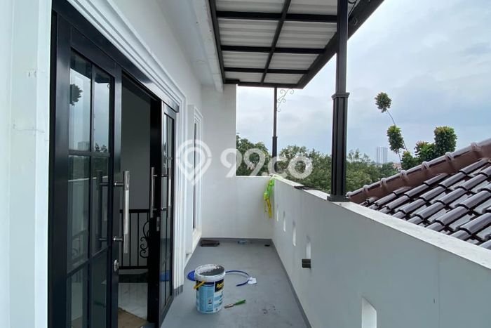 Rumah Modern 3 KT di Cipedak Jakarta Selatan Unfurnished Rumah Modern 3 KT di Cipedak Jakarta Selatan Unfurnished