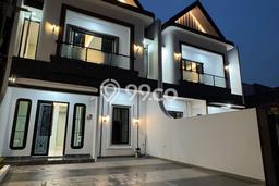For Sale! Luxury House LT 155m2 Desain Elegan di Ciganjur For Sale! Luxury House LT 155m2 Desain Elegan di Ciganjur