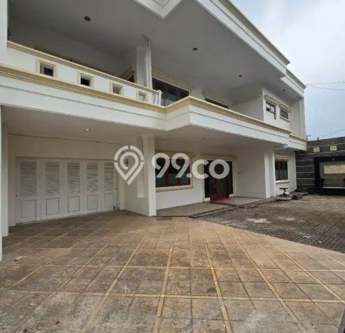 Dijual Hunian Mewah dengan Fasilitas Sekitar Komplit di Tebet, Jakarta Selatan Dijual Hunian Mewah dengan Fasilitas Sekitar Komplit di Tebet, Jakarta Selatan