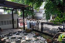 Rumah sewa siap huni 3 KT di Pondok Indah, Jakarta Selatan Rumah sewa siap huni 3 KT di Pondok Indah, Jakarta Selatan