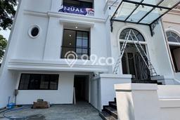 Dijual Rumah Luas Megah Dengan View Eksklusif di Pantai Indah Kapuk, Jakarta Utara Dijual Rumah Luas Megah Dengan View Eksklusif di Pantai Indah Kapuk, Jakarta Utara