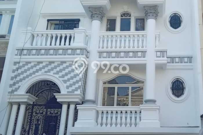 Jarang Ada! Rumah Sewa 4 Kamar Nyaman Siap Huni Pantai Indah Kapuk Jarang Ada! Rumah Sewa 4 Kamar Nyaman Siap Huni Pantai Indah Kapuk