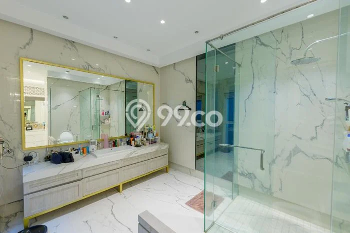 For Sale! Luxury House LT 136m2 Desain Modern di Pantai Indah Kapuk For Sale! Luxury House LT 136m2 Desain Modern di Pantai Indah Kapuk