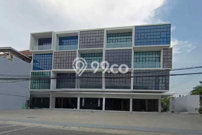 Unit Ruko Dijual di Surabaya LT 142m2 & LB 360m2 Unit Ruko Dijual di Surabaya LT 142m2 & LB 360m2