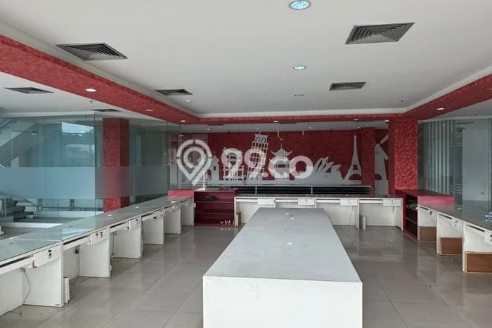 Kantor untuk Disewa di Pusat Surabaya Luas Bangunan 2098m2 Kantor untuk Disewa di Pusat Surabaya Luas Bangunan 2098m2